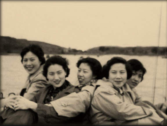 郑忠梅与越剧姐妹