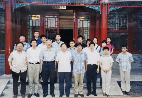 2002年雷闻博士论文答辩后合影