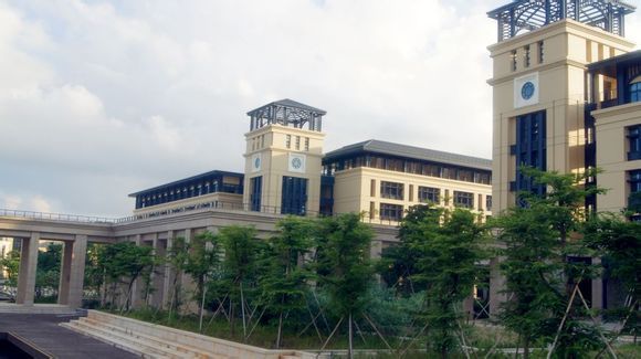 学院区