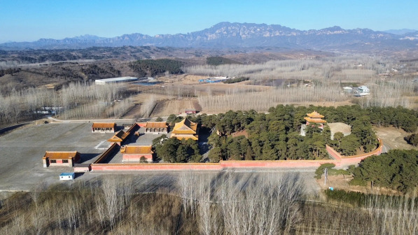 泰东陵全景