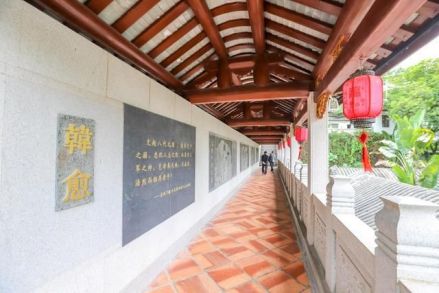 石雕壁画通廊