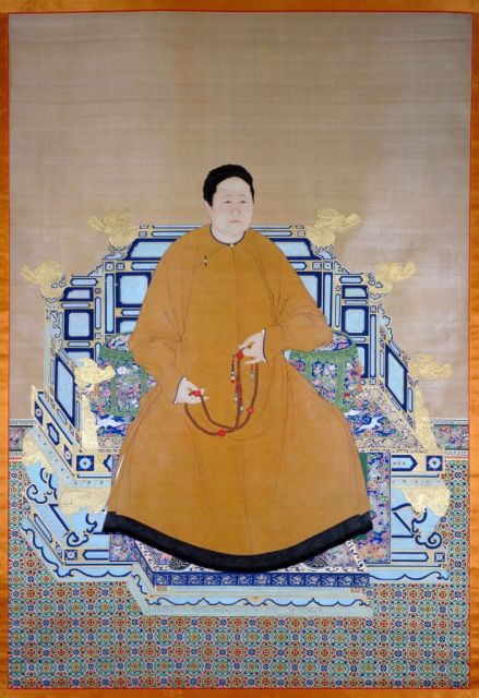 晚年布木布泰便服坐像 