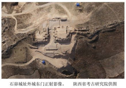 石峁遗址外城东门影像