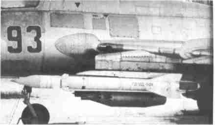 苏-17M3配X-27反辐射导弹,X-28的替代品