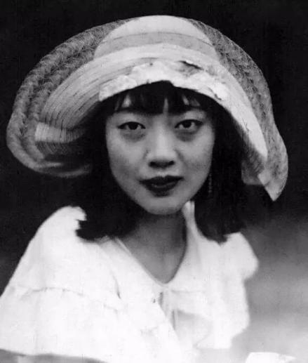 婉容 