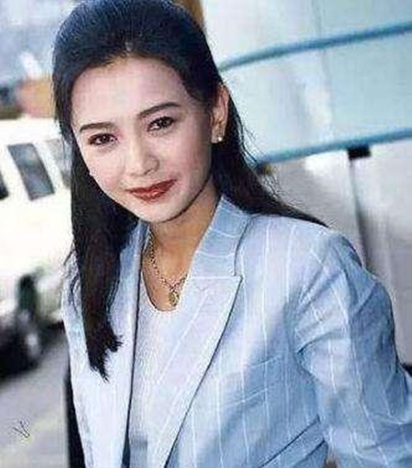 曾华倩