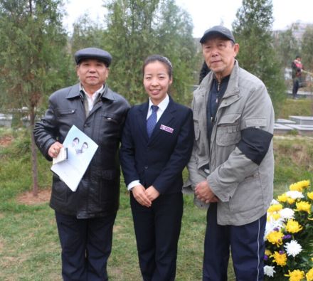 右：载涛之子溥仕，左：郑新潮之子