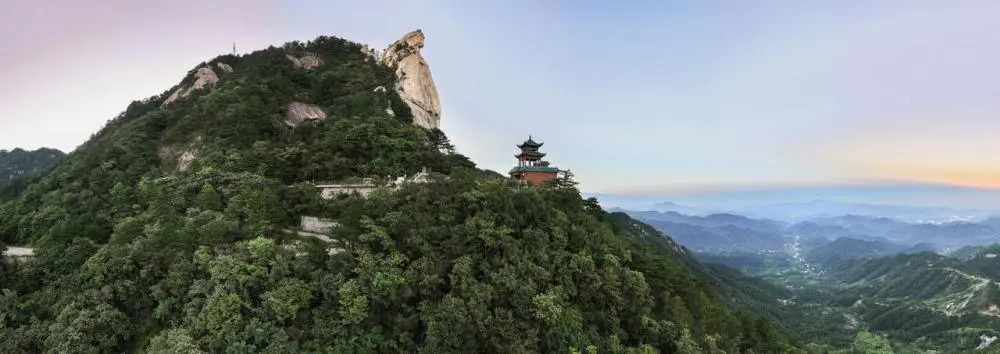 鄂东龟峰山