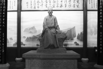 张煌言塑像 