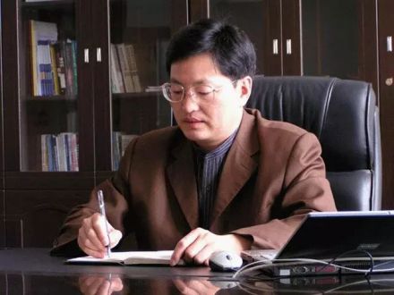 杨金林校长