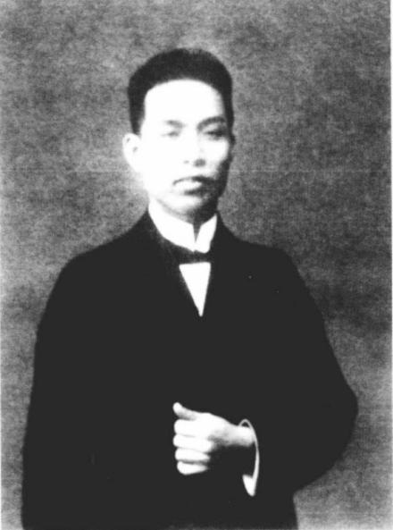 1912年于广州
