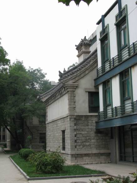 齐鲁大学男生宿舍号院