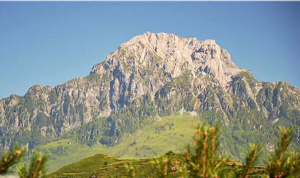 陇南最高峰——雄黄山