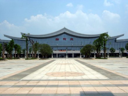衡阳东站