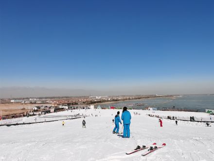 牙甫泉沙疗滑雪中心景区