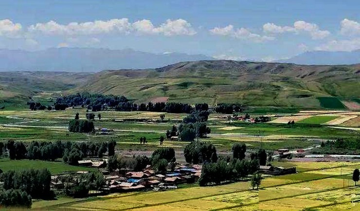 焉支山下农业区