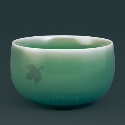 青瓷梅子青釉：枫叶尊