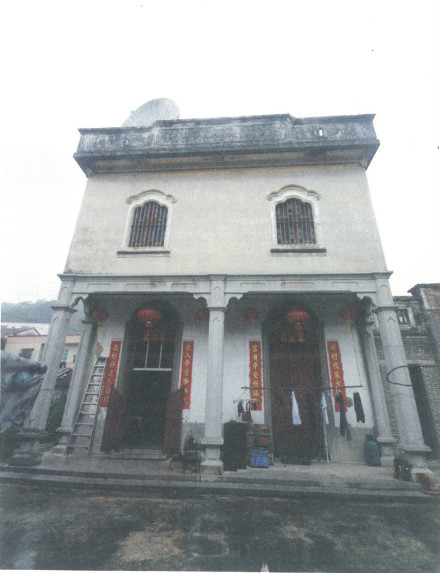 张四村尾上街十九巷4号碉楼正面