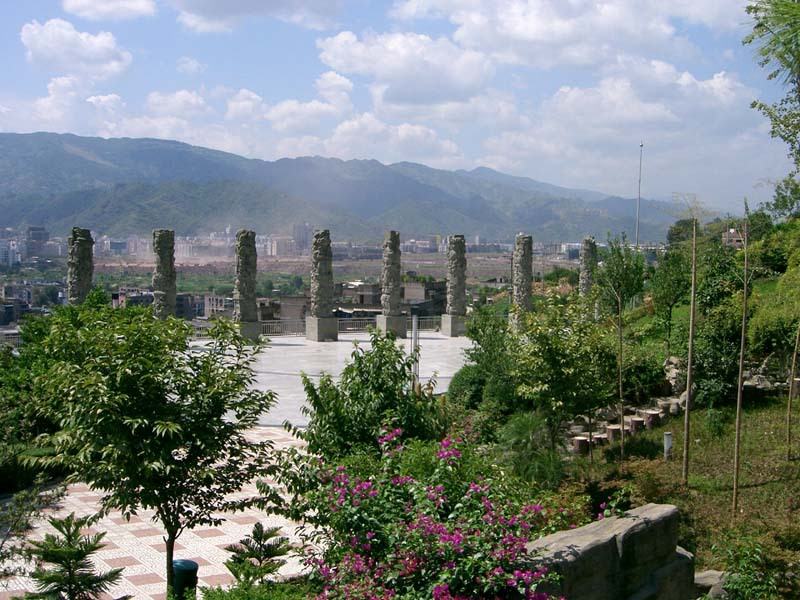 功勋柱广场