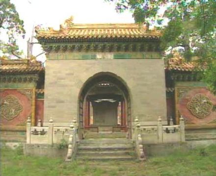 英华门