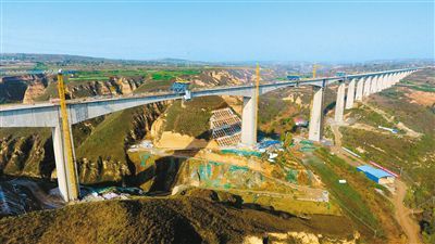 漠谷河2号特大桥 