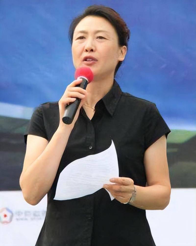 李玲蔚