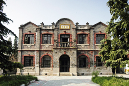 始建于1921年的天长图书馆 