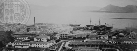 停泊马尾江中的福建水师军舰 