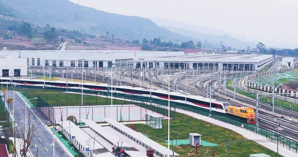 成都地铁18号线首开段空载试运行 