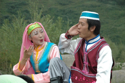 临夏州群众演唱花儿
