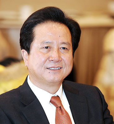 陈经纬