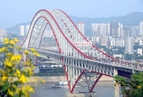 朝天门长江大桥远景 