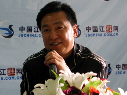 男高音歌唱家聂建华