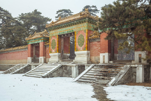 三座门(琉璃花门)