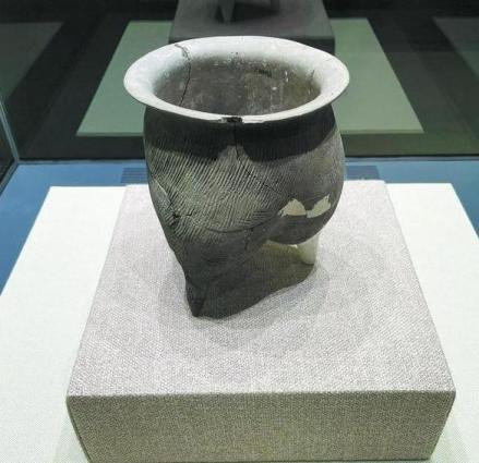 陶鬲
