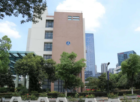 文二 传媒与人文学院