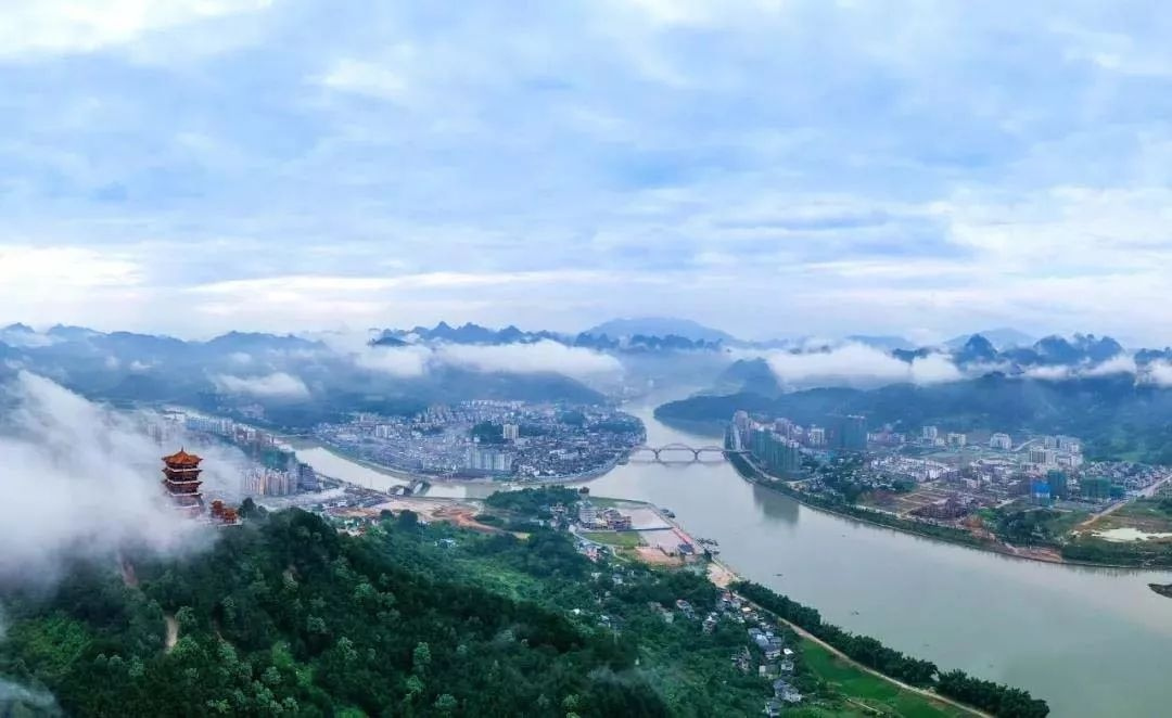 漓江段终点平乐县平乐镇段