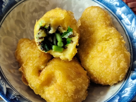 菜馅的油炸糕