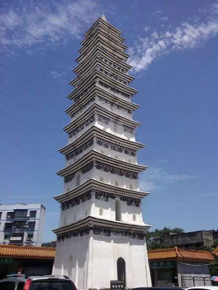 鹫峰寺塔
