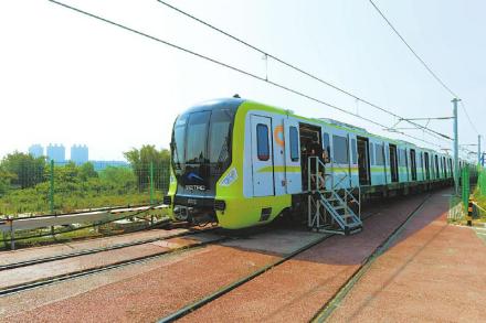 成都地铁8号线列车