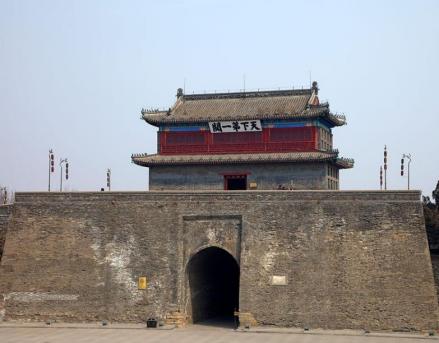 山海关关城