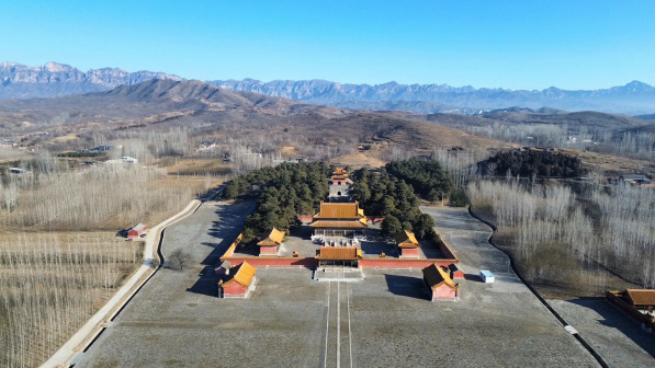 泰东陵全景