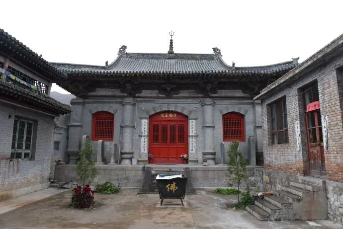 昔阳离相寺正殿