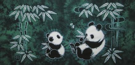 张晓平自贡扎染作品《熊猫》