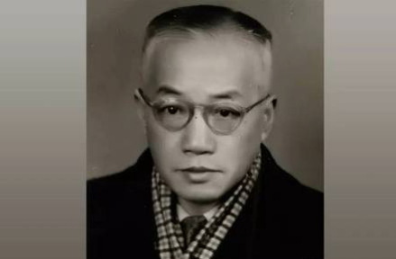 厉麟似