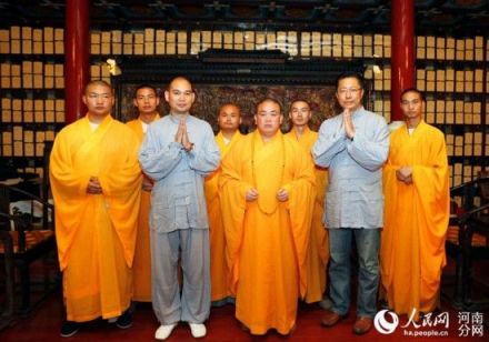 李阳皈依佛门