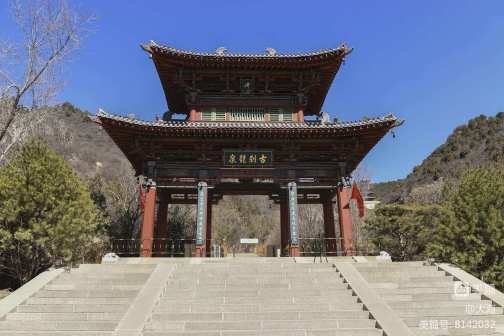 太山龙泉寺风景