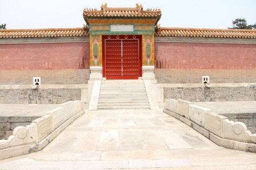 陵寝门