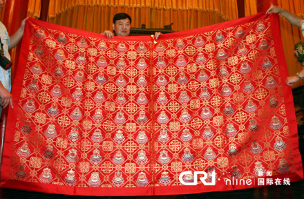 云锦真金八吉祥宝莲纹妆花缎袈裟