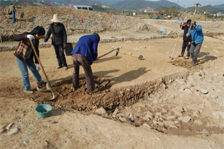 泗洲造纸作坊遗址发掘工地